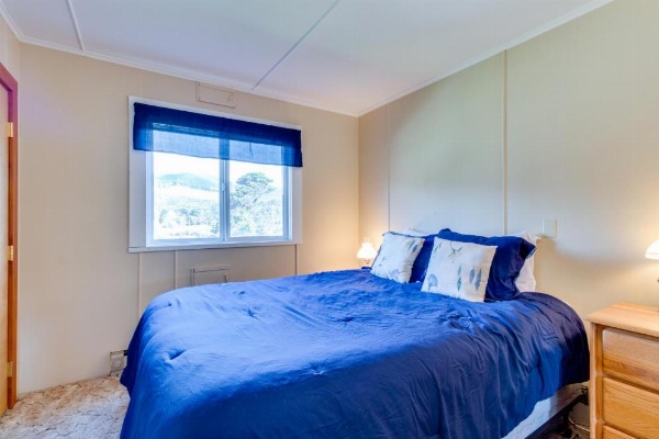 Auntie's House image 12