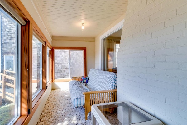 Auntie's House Main image