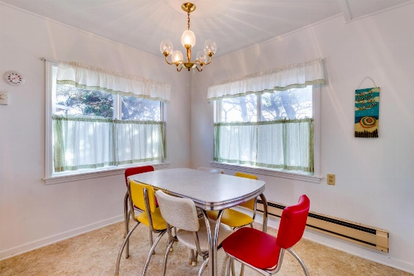 Auntie's House image 7